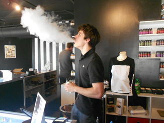 E-Zigarette, Vape Shop